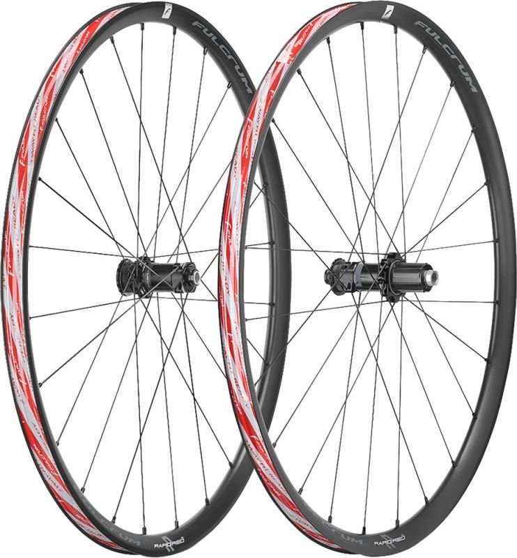 Rapid-Red-AL-28-Centerlock-Shimano-HG-Laufradsatz-1-3865_hy8_742x800.jpg Fulcrum Rapid Red AL 28" Centerlock Shimano HG Laufradsatz – Bild 1